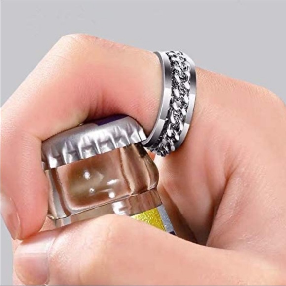 🦋3/$30🦋Fidget Spinner Stainless Steel Bottle Opener Unisex Chain Ring - Picture 4 of 6